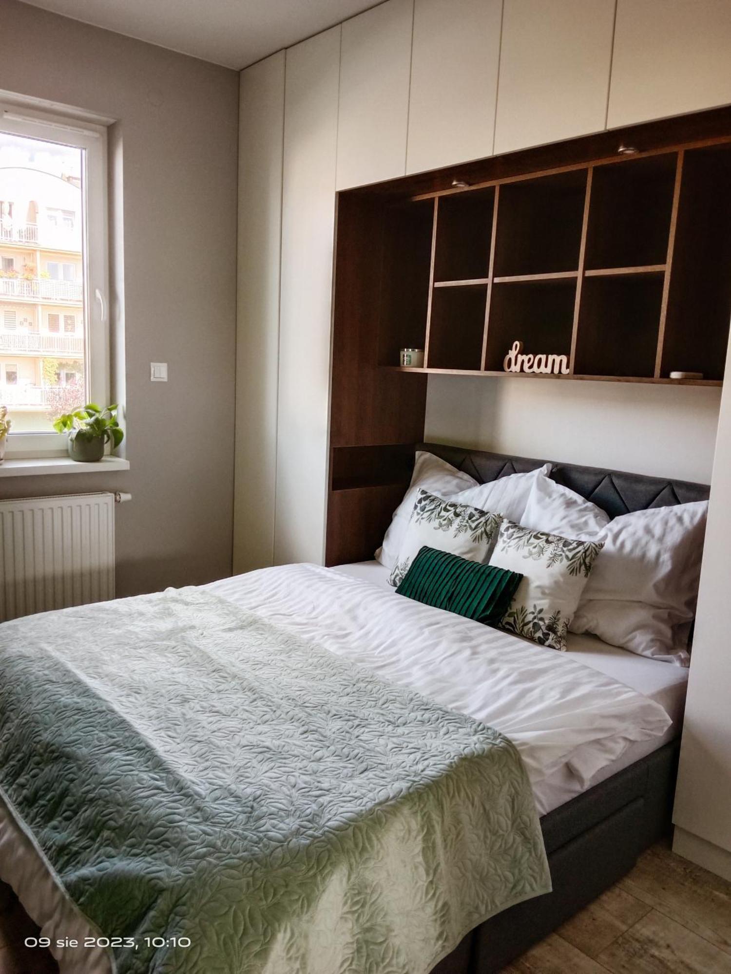 Apartament Na Zielonej Z Tarasem Apartment Pila Bagian luar foto